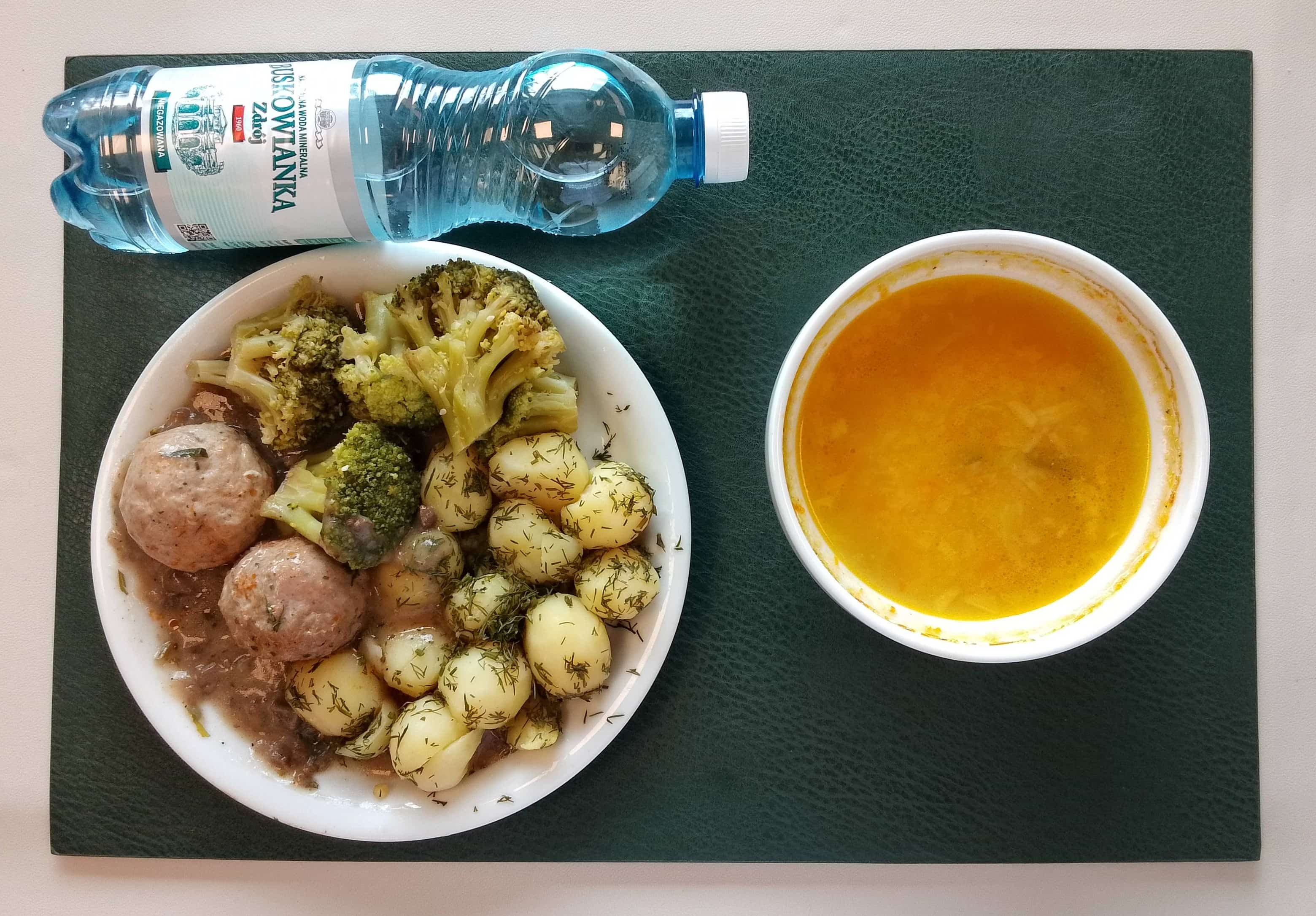 dobry posiłek obiad - dieta bogatoresztkowa