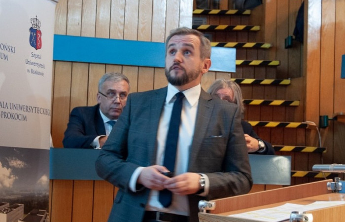 Prezentacja Dyrektora Marcina Jędrychowskiego