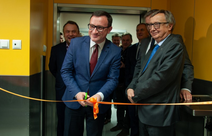 Uroczyste przecięcie wstęgi