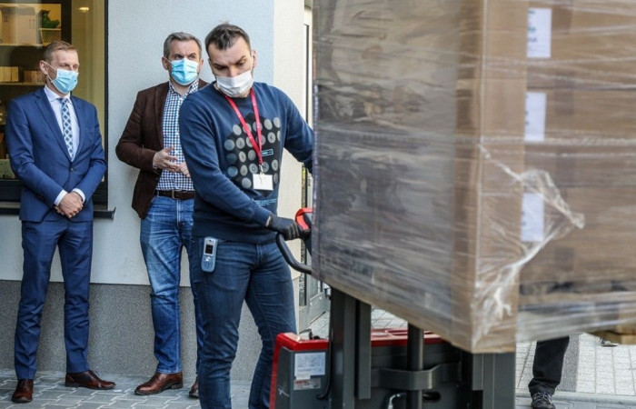 Dyrektor Marcin Jędrychowski, Tomasz Wolak Koordynator Magazynu 