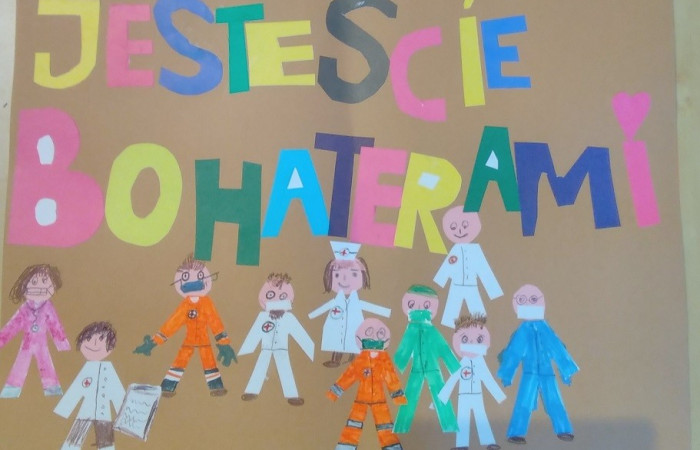 Rysunek dziecka - pracownicy medyczni