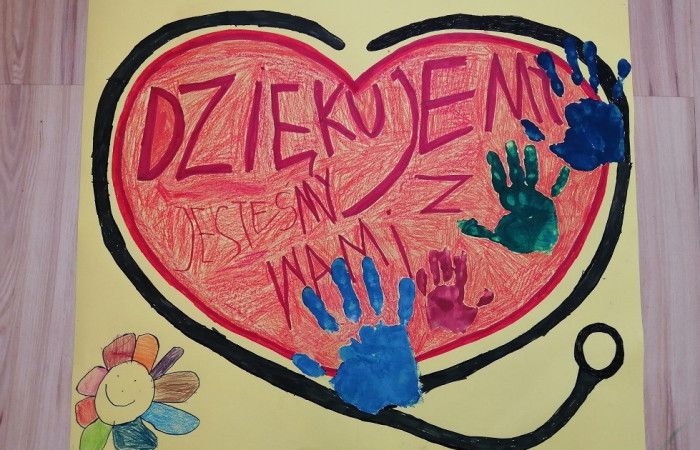 Rysunek dziecka - serce, słowo dziękujemy