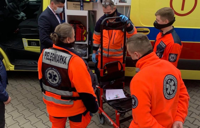 Karetka, ratownicy medyczni