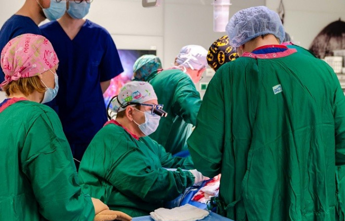 Operacja zbliżenie na lekarzy