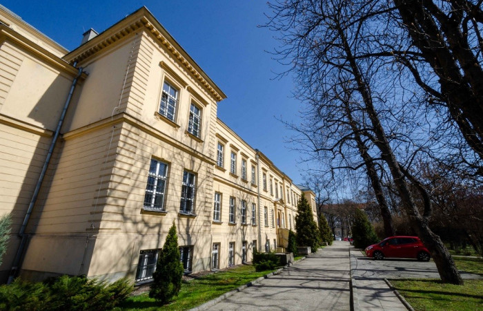 Zdjęcie budynku z zewnątrz