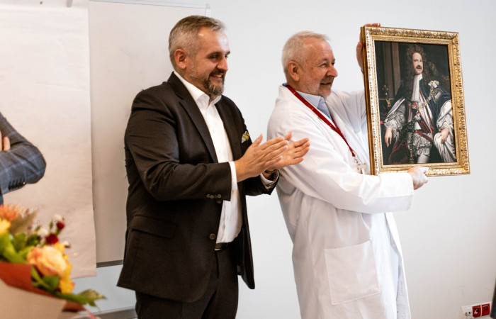 Prof. Matyja - oficjalne pożegnanie z Oddziałem - zdjęcia grupowe