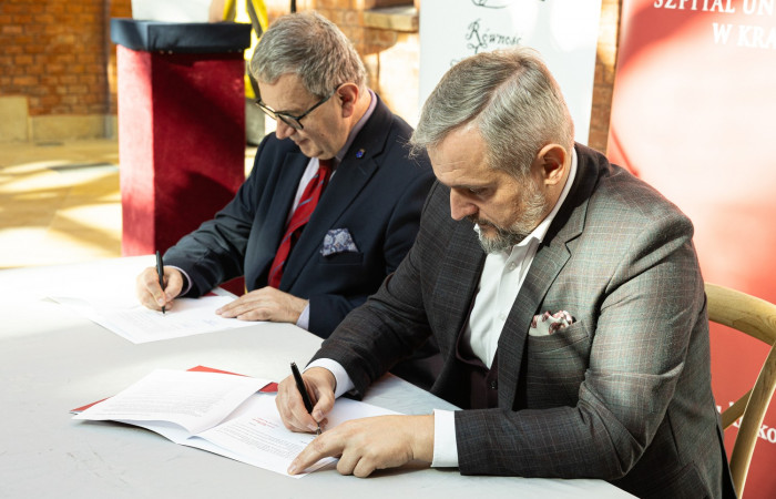 Podpisanie porozumienia o współpracy na rzecz wspierania terapii i rozwoju dzieci i młodzieży, podopiecznych Poradni Psychologicznej