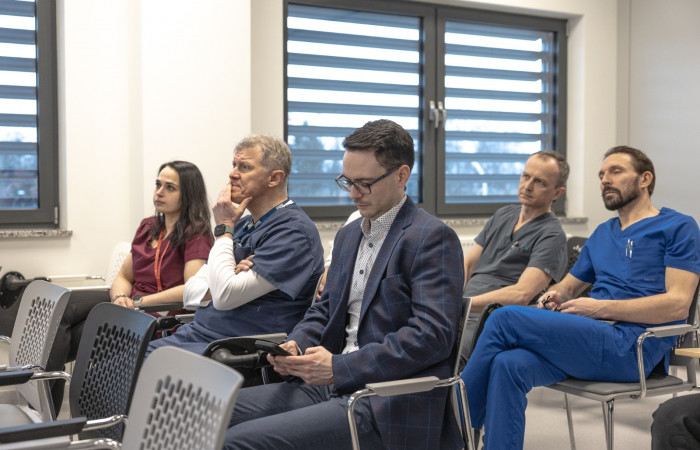 Obchody tysiecznej operacji systemem robotycznym daVinci