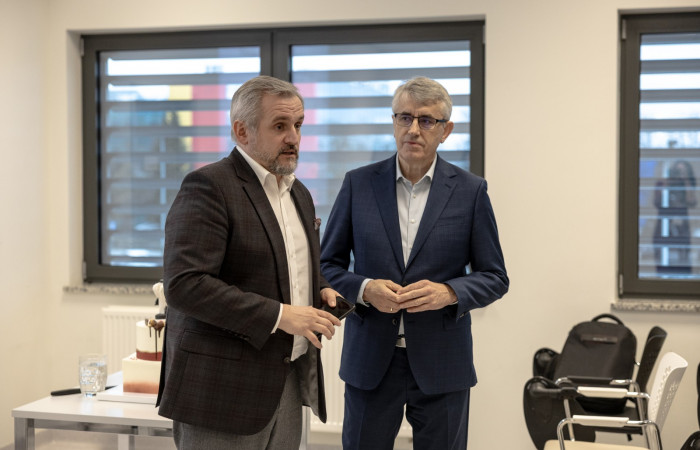 Obchody tysiecznej operacji systemem robotycznym daVinci