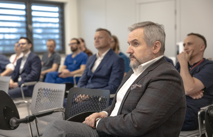 Obchody tysiecznej operacji systemem robotycznym daVinci