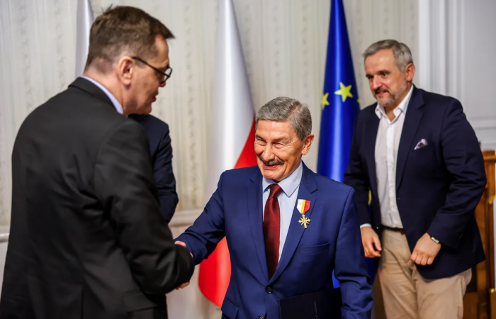 Prof. Piotr Maria Laidler odznaczony Złotym Krzyżem Małopolski