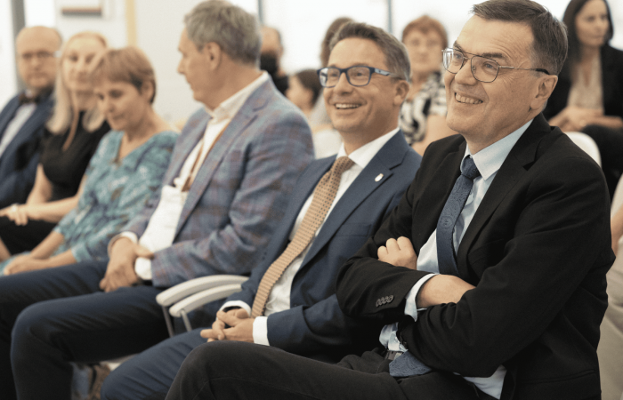 wernisaż wystawy malarstwa Agnieszki Cyranki-Pytlik „Punkty styku”.